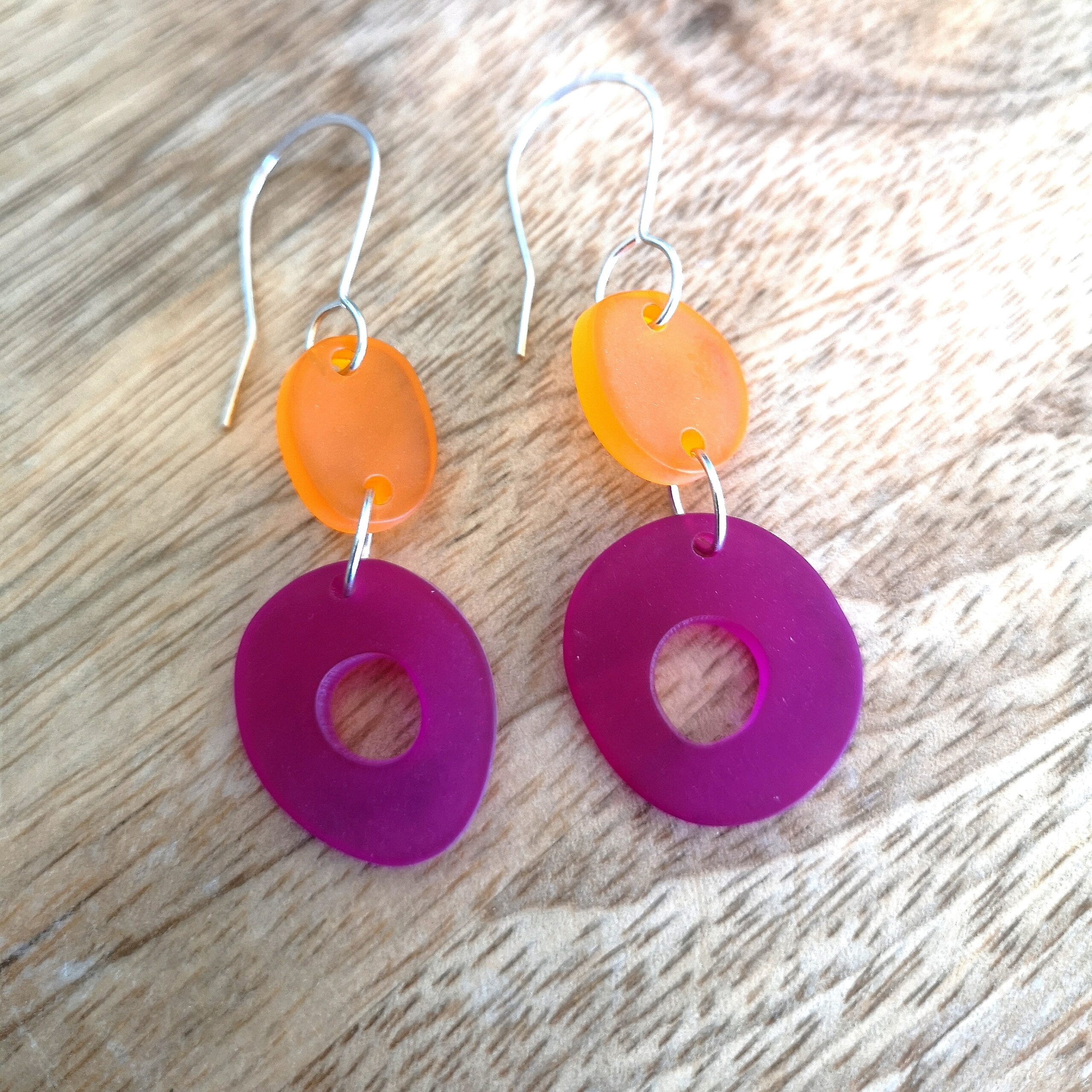 Retrofuturist One - Fuchsia and Tangerine